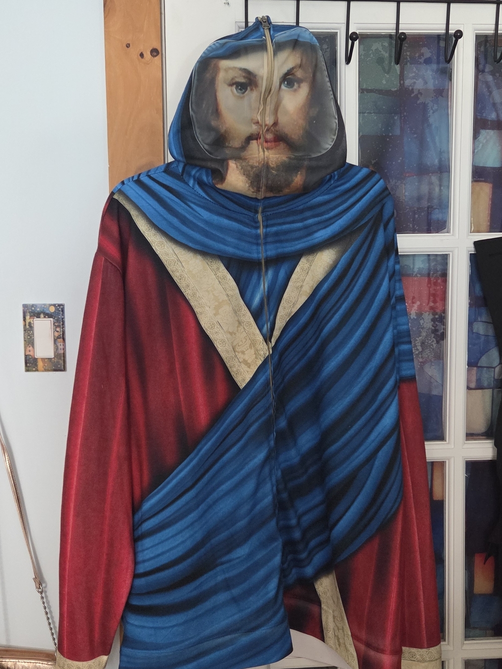 Novelty Hooded Jacket with Renaissance Face Print - Blue & Red